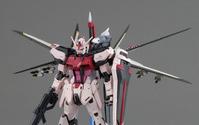 MG「ストライクルージュ」が新ストライカーパック「オオトリ」装備のVer.RMで発売 画像