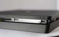 「PS4 Slim」本体の出所はアラブ首長国連邦か 画像
