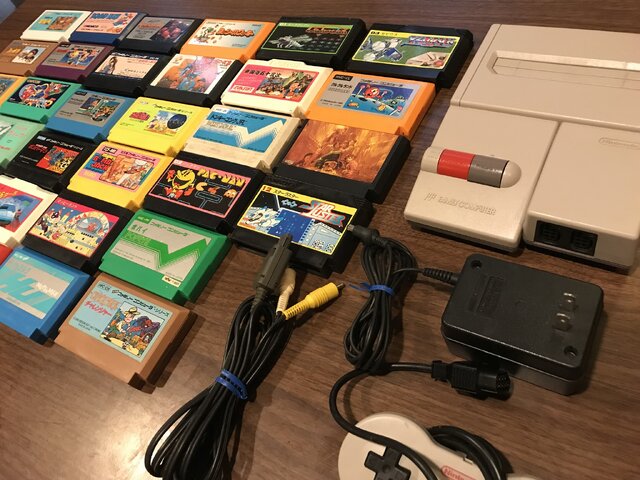 国内ではほとんど情報が無い海外版ファミコン「NES」の不思議な世界 ...