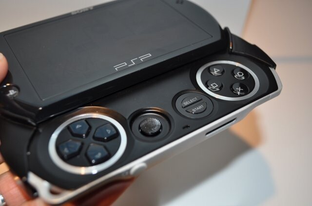 ソニー、11年越しの“ディスクレス”再挑戦─「PSP go」で見た夢を「PS5