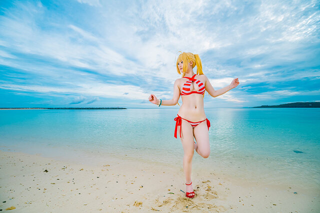 『Fate/Grand Order』水着ネロ/撮影:祭火(@tounomatsuri)