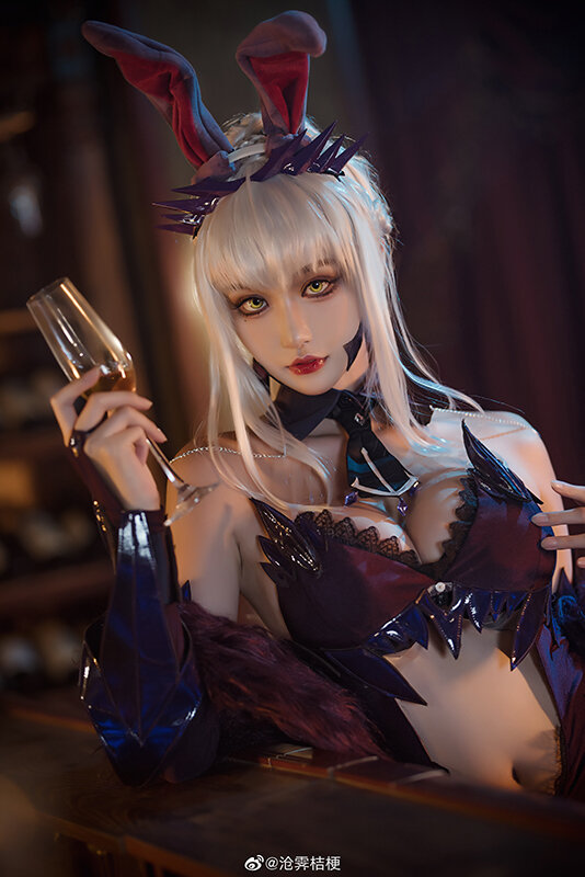 超美品の FGO fate 同人 バニー 水着 コスプレ衣装 オルタ アルトリア