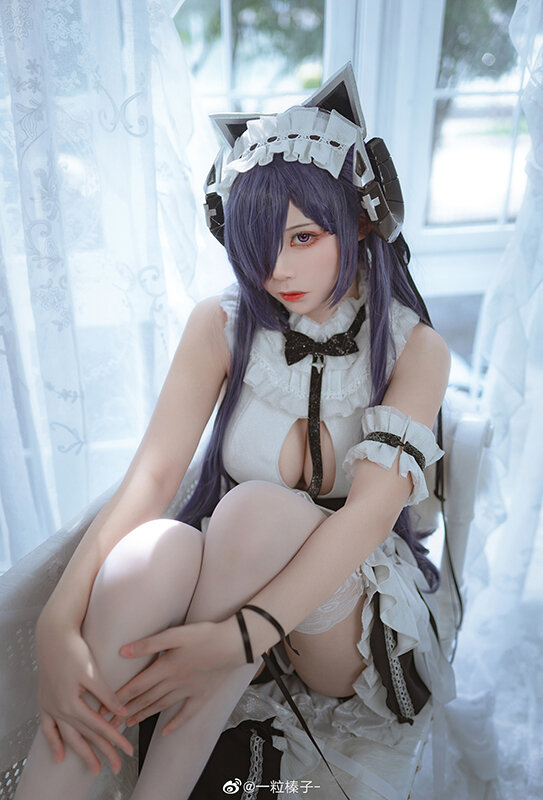 アウグスト・フォン・パーセヴァル(メイドver.)『アズールレーン』/モデル:一粒榛子