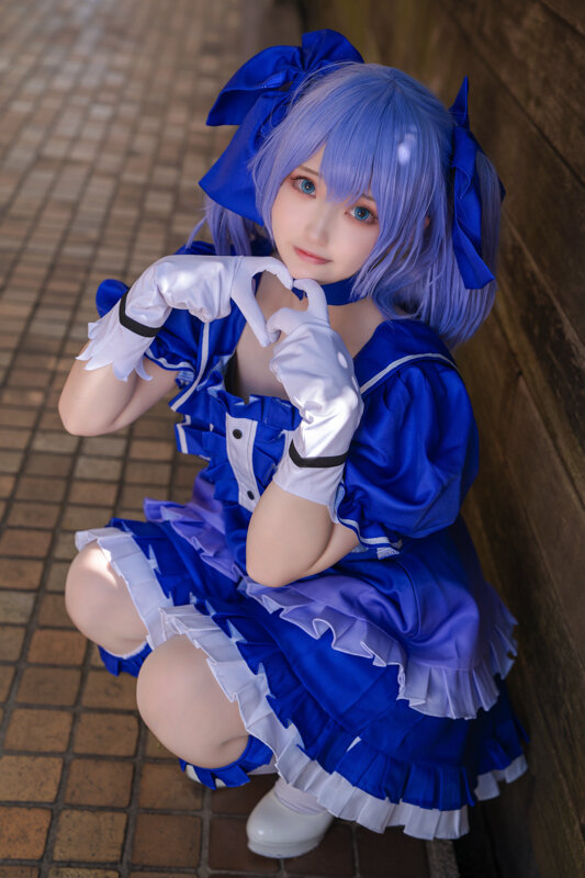 勇気ちひろ「にじさんじ」／モデル：小雪うの、撮影：tama