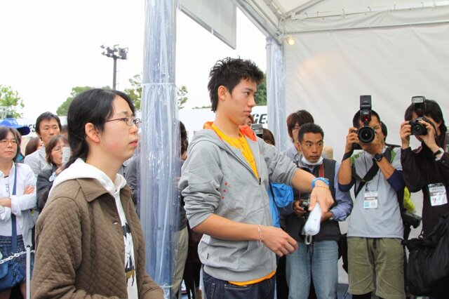 『EA SPORTS グランドスラム テニス』試遊イベントでプロテニスプレーヤー錦織 圭選手がファンと対戦！