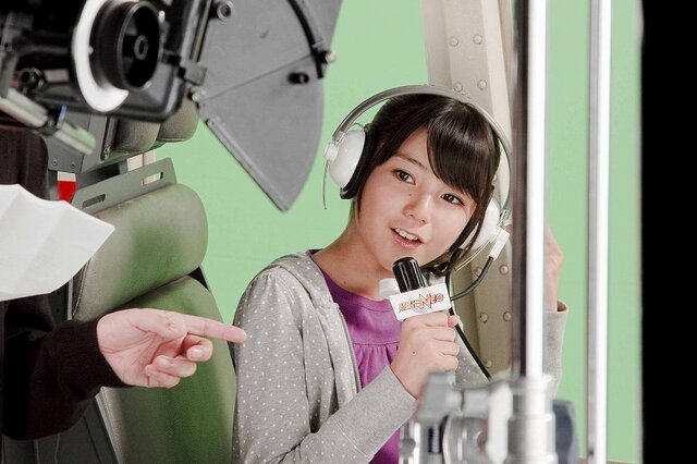 しょこたんがニュースキャスター役に初挑戦！Wii『スーパーロボット大戦NEO』ＴＶCM10月17日より放送開始！