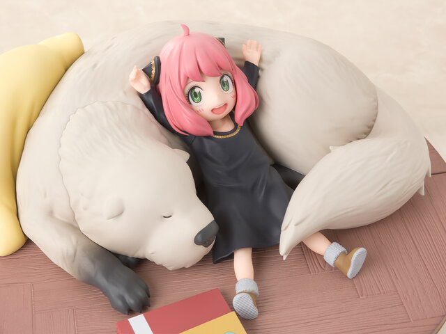 スパイファミリー』アーニャとボンドが絆を感じさせるフィギュアに