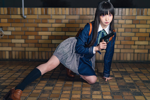 井ノ上 たきな『リコリス・リコイル』／まゆろん（@mayu_ronne）、撮影：乃木章