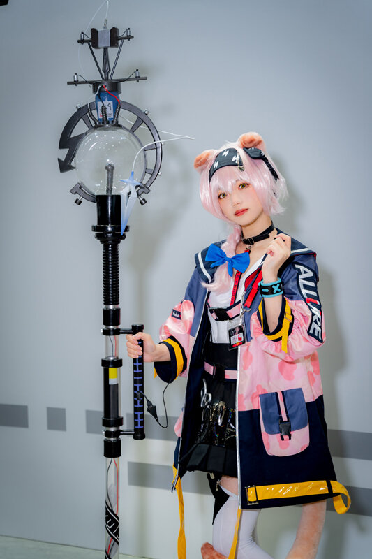 アークナイツ ゴールデングロー コスプレ 武器 | housecleaningmadison.com