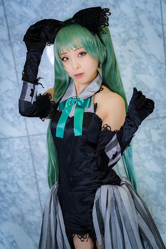 初音ミク 「リスキーゲーム」／モデル：銀の月、撮影：Jon