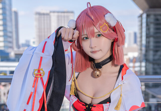 コスプレ】師走のコミケにエリート巫女アイドル降臨！！人気レイヤー