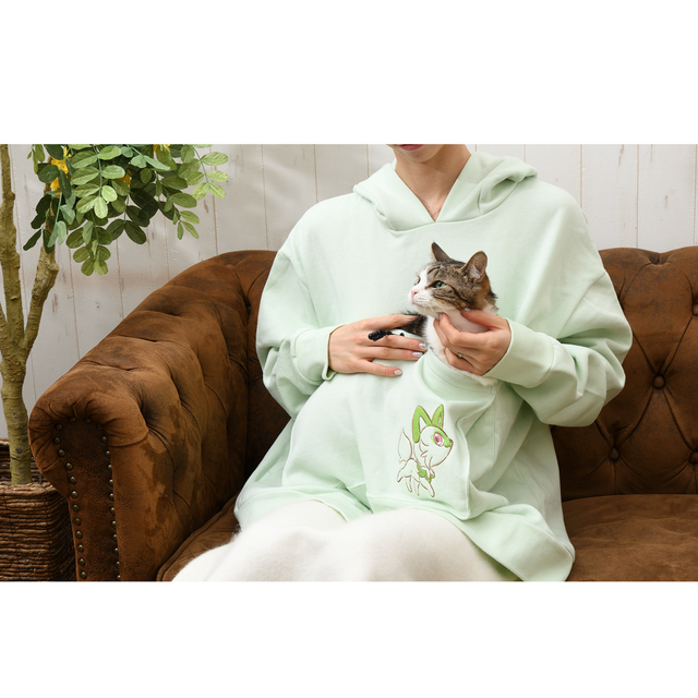 キョダイマックスゲンガーが、ニャンコを丸呑み!? 「猫用爪とぎ