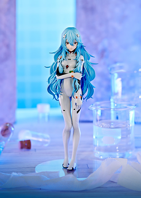 ヱヴァ 新劇場版」で活躍する「綾波レイ ロングヘアVer.」フィギュアの