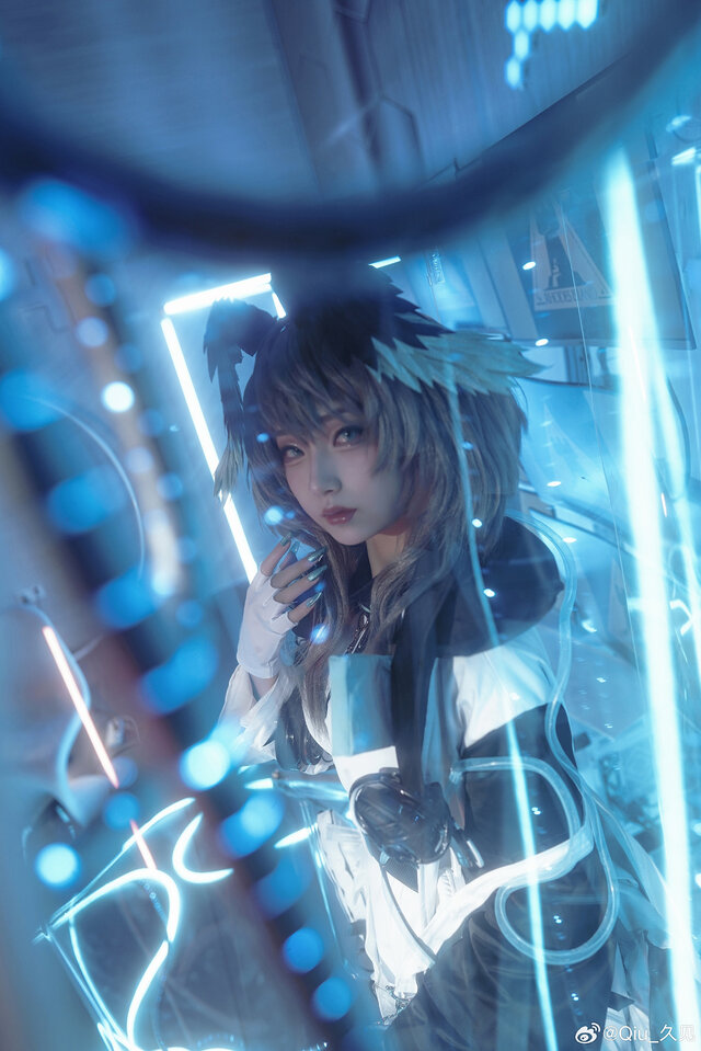 ホルハイヤ『アークナイツ』/Qiu(Weibo:Qiu_久见)、撮影:多肉淳(Weibo:@-多肉淳-)