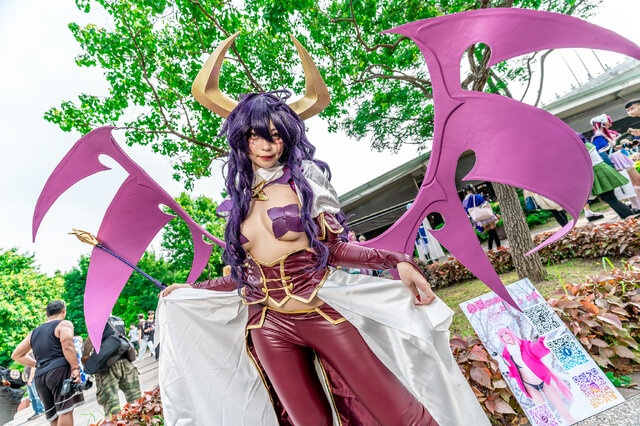 マジアベーゼ「魔法少女にあこがれて」／Kadorin 仁美（Instagram：kadorin.hitomi）