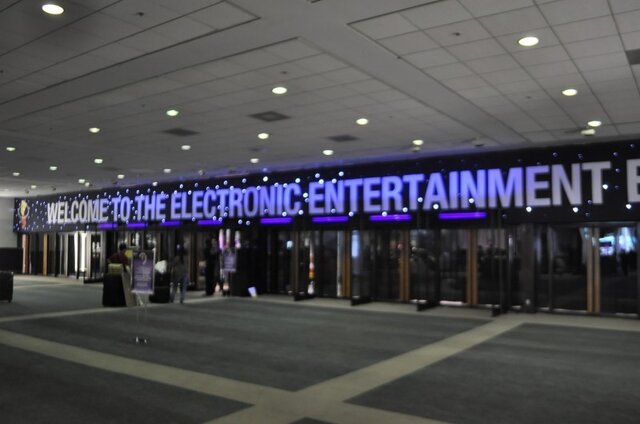 【E3 2010】E3会場に到着、出迎えてくれたのは・・・?