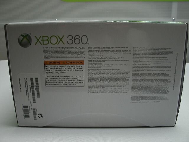 【E3 2010】これが新型Xbox360、スリムで静かに