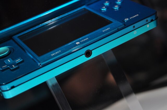 【E3 2010】ニンテンドー3DSは4カラーが展示