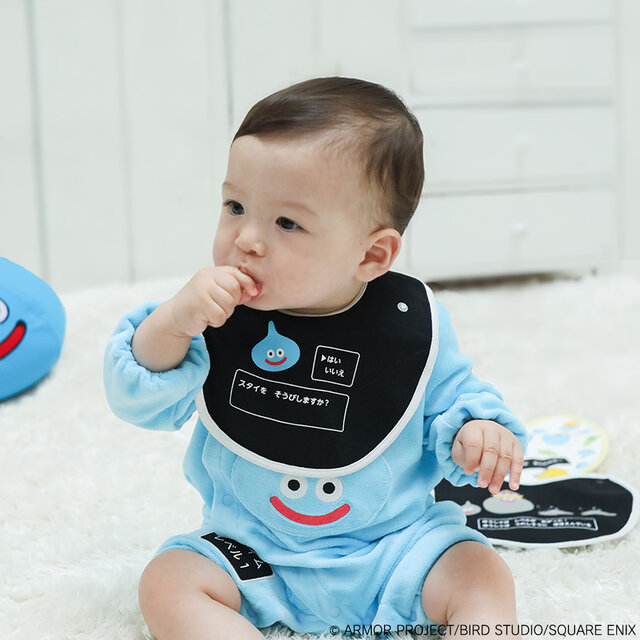 スライムをレベル1の頃から“そうび”!『ドラクエ』なりきりパーカーやバトル画面おくるみなど、ベビー&キッズアパレルが第2弾が発表