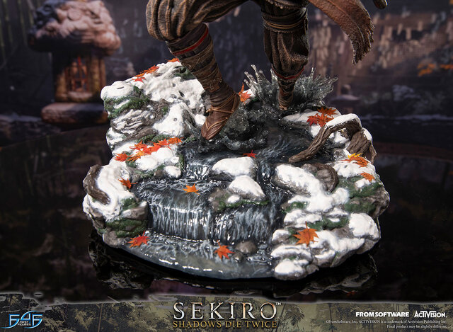 『SEKIRO』主人公「狼」のスタチューが予約開始!楔丸と不死斬りを背負い、戦国の世を駆ける