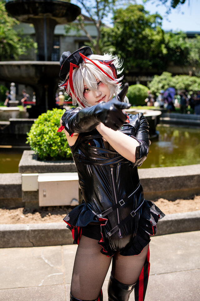 W『アークナイツ』/小狼貓(Instagram:wolfucatawo)