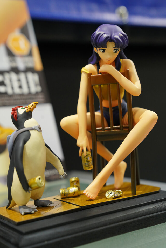 綾波レイ、アスカの大型造形物も!「エヴァワンフェス」珠玉の作品が大集結、放送30周年を記念した特別コラボ企画の様子をお届け【WF2025夏】