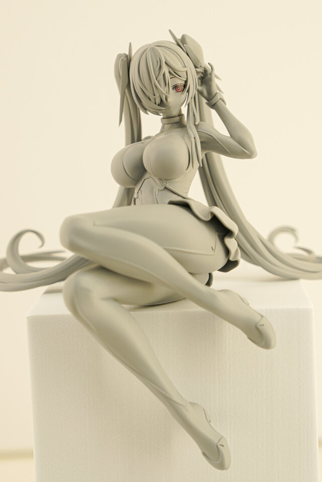 【WF2025夏】今年の夏は『NIKKE』が熱い!通常衣装から夏衣装まで、勝利の女神の麗しいフィギュアが「ワンフェス」に大集結
