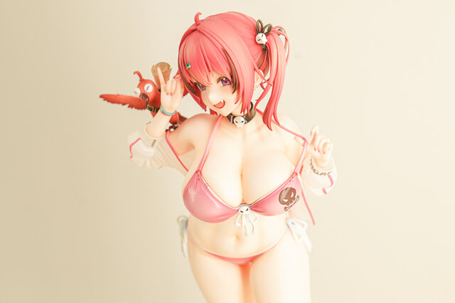 【WF2025夏】今年の夏は『NIKKE』が熱い!通常衣装から夏衣装まで、勝利の女神の麗しいフィギュアが「ワンフェス」に大集結
