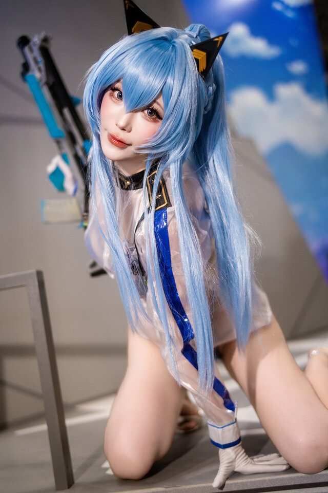 ヘルム『勝利の女神:NIKKE』/切切キリコ(X:@celia_aya)