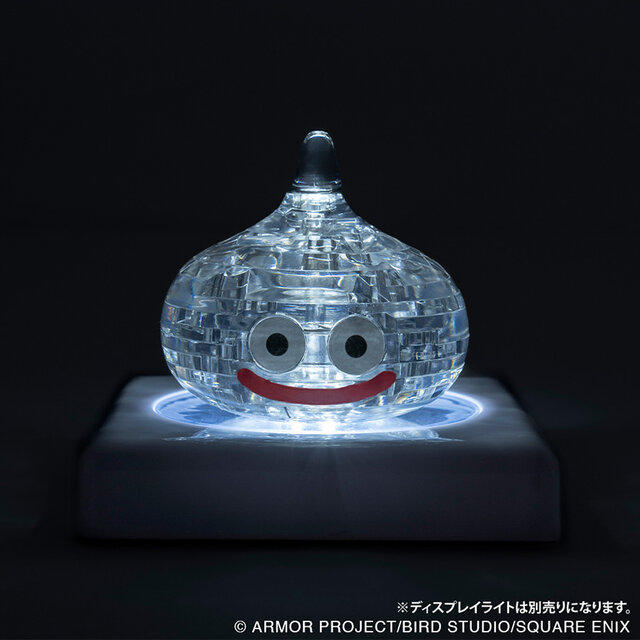 『ドラクエ』透明ピースを組みあげると輝く「スライム」が完成！メタルスライム含む全3種の美しすぎる立体ジグソーパズルが予約受付中