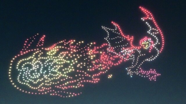 夜空にリオレウス出現！ 期間限定『モンハンワイルズ』ドローンショー「MONSTER HUNTER WILDS NIGHT CANVAS supported by Lenovo」レポート