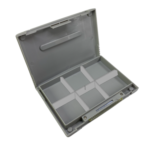 タブーとされている“端子”部分を触り放題！『スト2』スーファミカセットケースが予約販売、ゲームシーンのように飾れる「リュウvs.ケン」などアクスタも付属