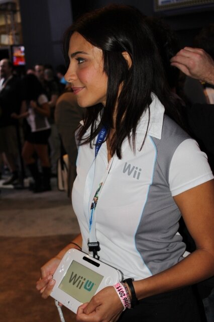 【E3 2011】Wii Uを持つと更に美しく・・・美人コンパニオン写真集(番外編Vol.2)