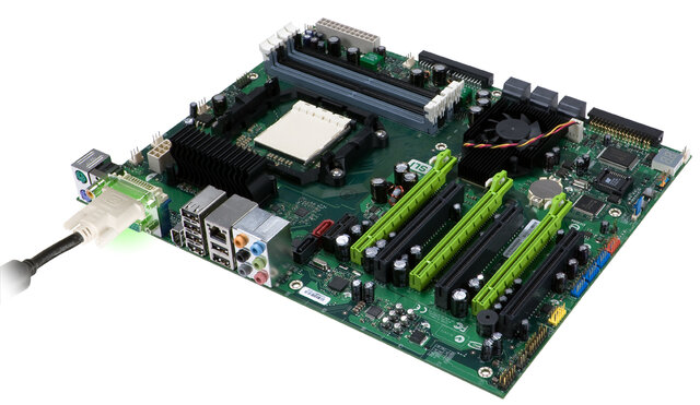 【速報】NVIDIA　AMDプロセッサ向けチップセットを発表