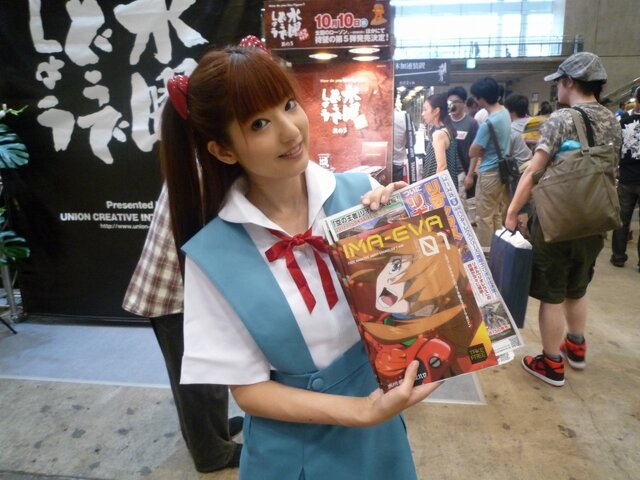 【ワンフェス2012夏】アスカ、セイバーなど、会場で見かけたコンパニオンさんたち