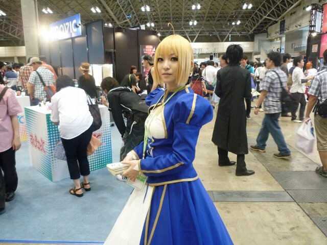 【ワンフェス2012夏】アスカ、セイバーなど、会場で見かけたコンパニオンさんたち