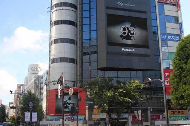 【ドラクエX発売】渋谷スクランブル交差点をドラクエがジャックした