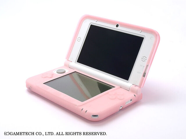 3DS LL用保護カバー「シリコンプロテクタ3DLL」新色ピンク発売