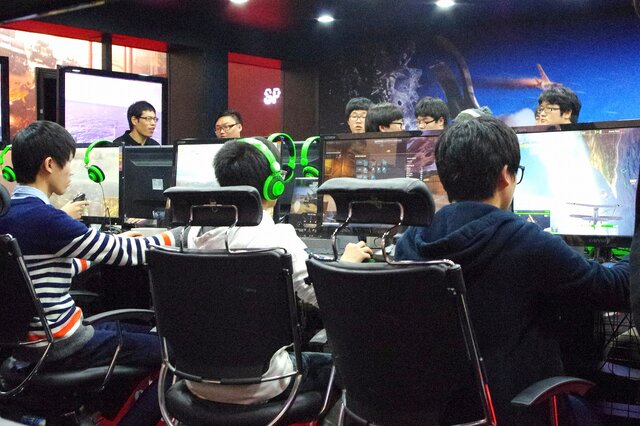 G Star12 任天堂も出展した韓国最大のゲームショー G Star 12 会場の様子をフォトレポート 57枚目の写真 画像 インサイド