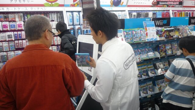 任天堂スタッフも応援に駆け付けています