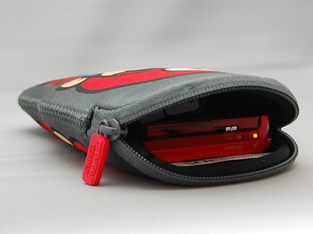 大切な3DS本体をキズから守ってくれます