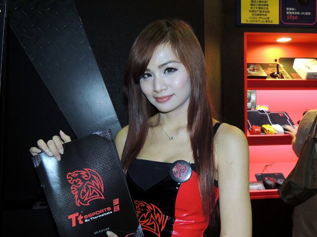 【台北国際ゲームショウ 2013】台湾女性の美しさにうっとり・・・美人コンパニオンをフォトレポート(1)