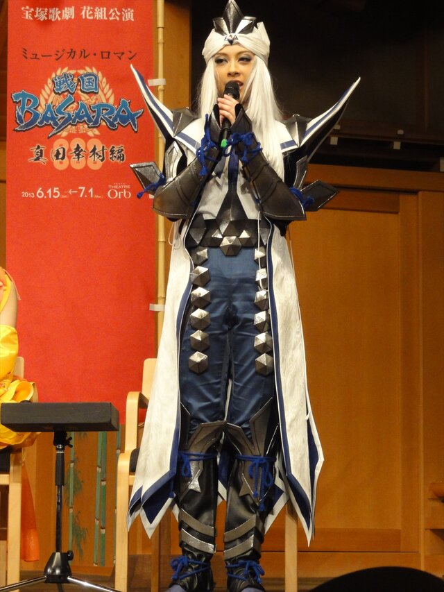 これは目覚めてしまいそう！宝塚歌劇団花組公演「戦国BASARA」制作発表会でのパフォーマンスをフォトレポートでお届け