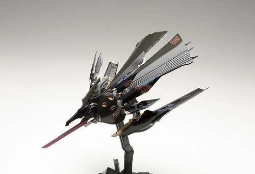 『斑鳩』の2P機「飛鉄塊 銀鶏[黒]」が1/144スケールキットに