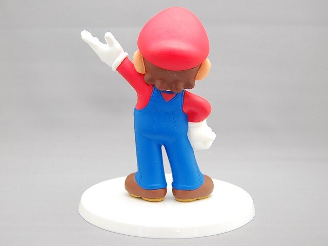 マリオ背面