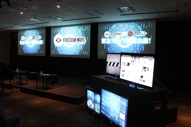 『フリーダムウォーズ』×「プレコミュ」“緊急！レッツ開発会議！” ― プロパくんの大活躍をフォトレポートでお届け