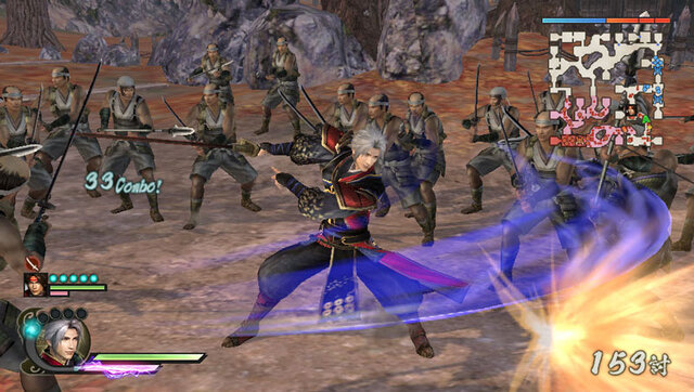 PS Vita版の戦闘シーン。敵もわらわら表示されている