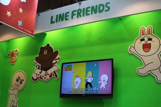 【JAEPO 2013】LINE、パズドラ、ダンガンロンパなど注目アイテムが揃ったフリューブース