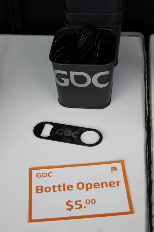 【GDC 2014】オフィシャルショップの今年の商品ラインナップを紹介、お土産どれにする?