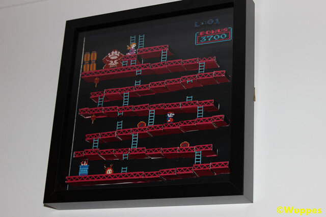 レトロゲームの画面を紙で3D化したファンメイドのジオラマ